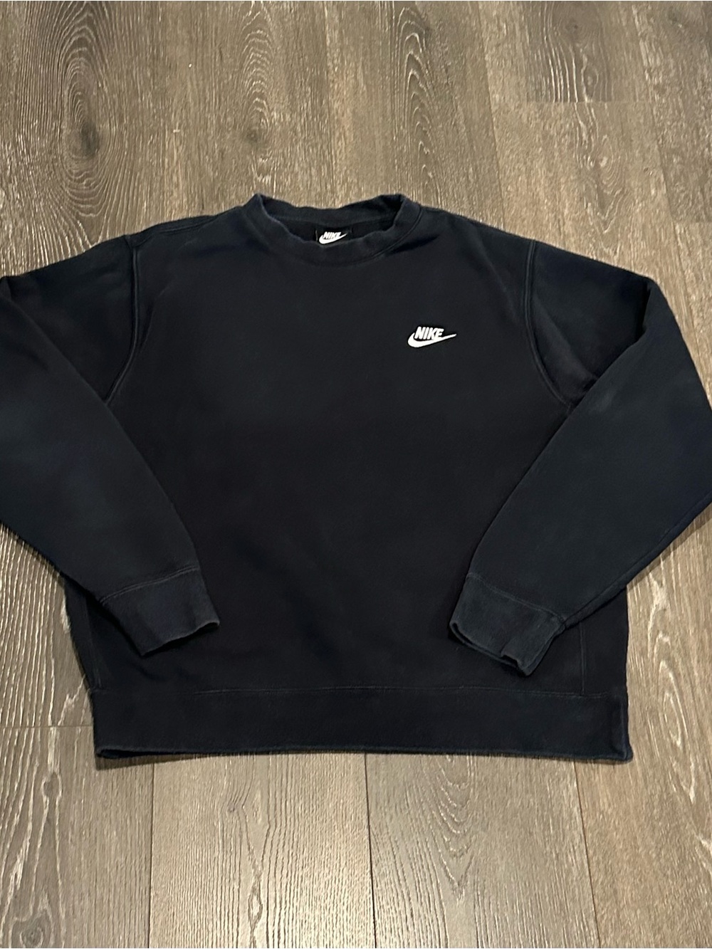 Nike Men's Black Crewneck Sweatshirt with White Swoosh Size Medium